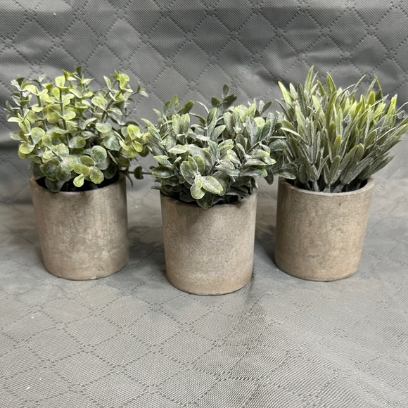 Hand Crafted Green Faux Plant Set in Gray Concrete Like Pots 3 piece - Picture 2 of 9